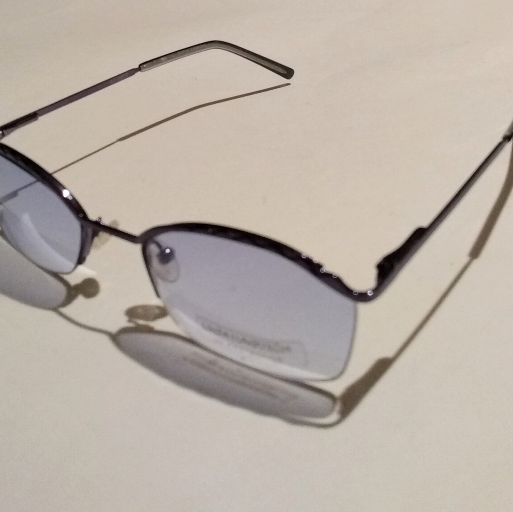 Linda Lundstrom NEW Vintage Women's Sunglasses